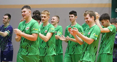 Tucholanka i siatkówka - drużyna juniorów walczyła dla tucholskich kibiców!-24593