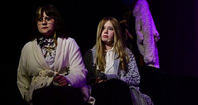 Morderstwo trzech kobiet w Tucholi. Masque z liceum na scenie RECENZJA / FOT