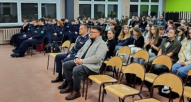 Uczcili pamięć zamordowanych funkcjonariuszy Policji Państwowej / ZDJĘCIA