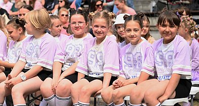 Dzień Dziecka i artystyczne figle w Cekcynie. Amfiteatr i plaża wypełniły się...