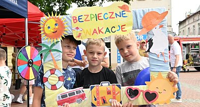 Bezpieczne wakacje na rynku w Tucholi / ZDJĘCIA