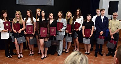 Gm. Kęsowo: Najlepsi ósmoklasiści odebrali nagrody wójta / ZDJĘCIA