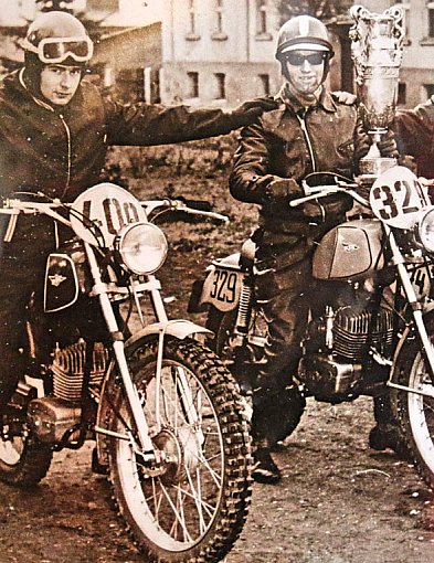 Cztery tory motocrossowe, uliczne wyścigi gokartów. TAK BYŁO W TUCHOLI - cz. 1-25744