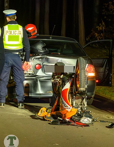 Środa, wieczór. Zderzenie motocyklisty z osobówką w pobliżu Cekcynka / ZDJĘCIA