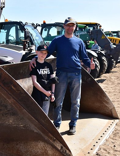 I Dni Pola cekcyńskiej firmy Pestrol z powodzeniem i zainteresowaniem / FOTO + FIl