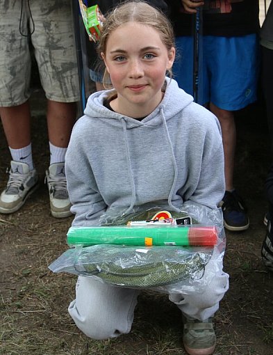 Dzieci przejęły Głęboczek i marzyły o wielkiej rybie. Turniej wędkarski / ZDJĘCIA