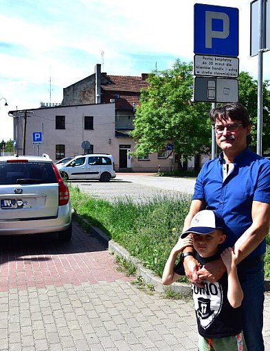Tuchola: 30 minut darmowego postoju dla klientów centrum