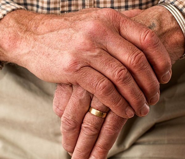 Fala odwołań do sądów. Seniorzy walczą o swoje pieniądze z ZUS-23389