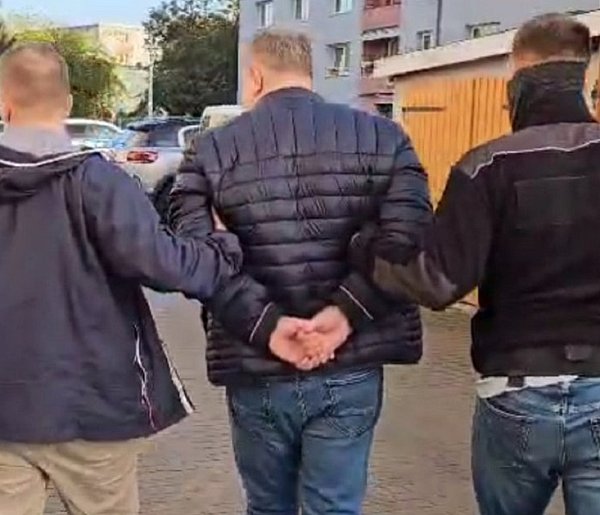TUCHOLA: Tomasz P. miał wysyłać pornografię dzieciecą 11-letnim dziewczynkom-24027