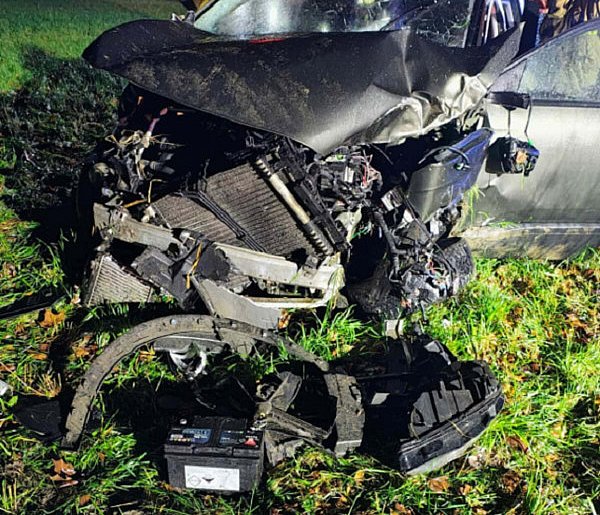 Kierowca osobówki, która dachowała między Stobnem a Raciążem, był pijany-24852