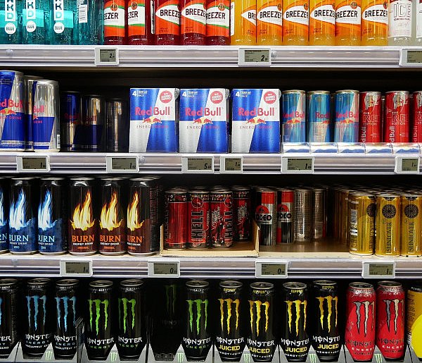 Popularne napoje pójdą ostro w górę. Rząd szykuje podwyżkę VAT-25040