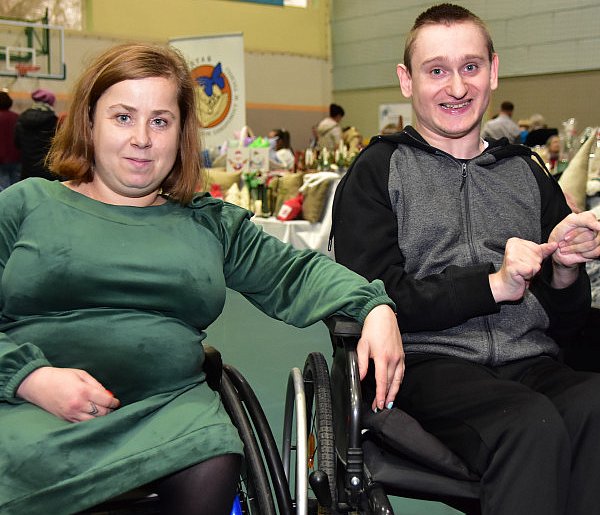 Tuchola: Międzynarodowy Dzień Osób z Niepełnosprawnościami i świąteczny klimat-25200