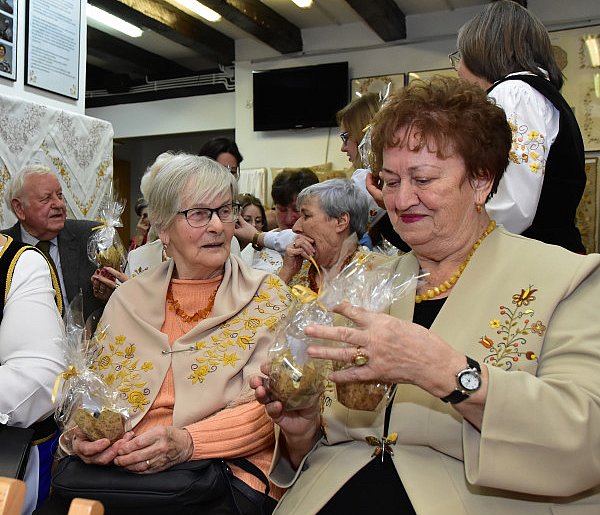 Haft z samego serca Borów Tucholskich - to wyraz naszej tożsamości / ZDJĘCIA-25753