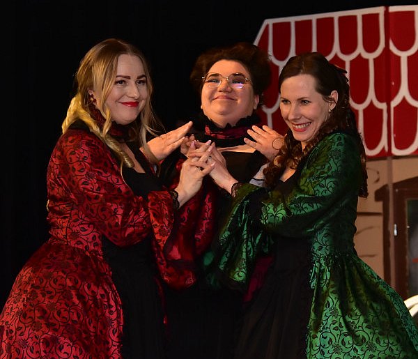 DAŁY SHOW! Tuchola: "Kopciuszek" w wykonaniu nauczycielek z naszych przedszkoli