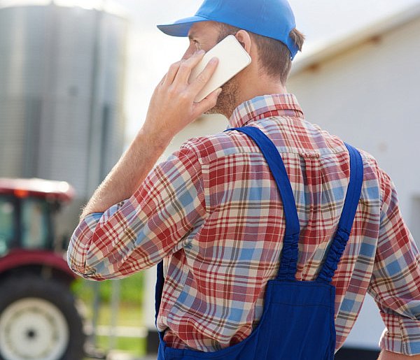 AgroTygodnik: Jakim wypadkom rolnicy ulegają najczęściej? Ciekawe dane z KRUS-u