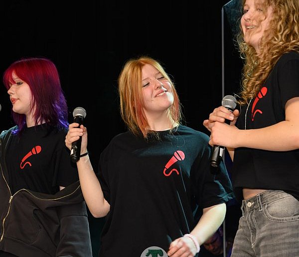 TOK&ROCK na dużej scenie Tucholskiego Ośrodka Kultury. Z gośćmi! / ZDJĘCIA FILMY