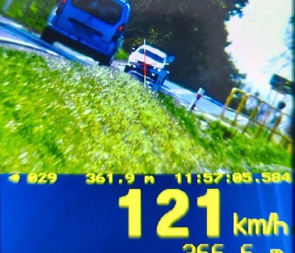 Autem z przyczepką ponad setką na liczniku