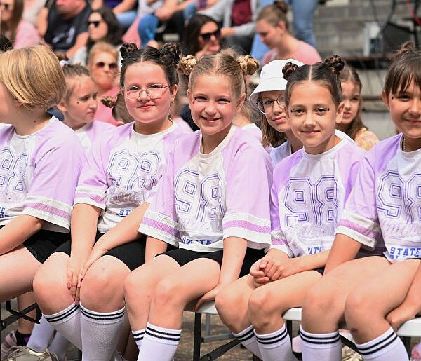 Dzień Dziecka i artystyczne figle w Cekcynie. Amfiteatr i plaża wypełniły się...