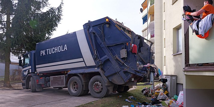 JEST REAKCJA. Służby pracują przy bloku na ul. Cegielnianej. Mieszkańcy prosili nas...