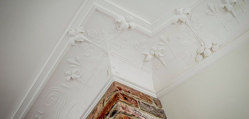 Gdzie najlepiej sprawdzi się sztukateria sufitowa?
