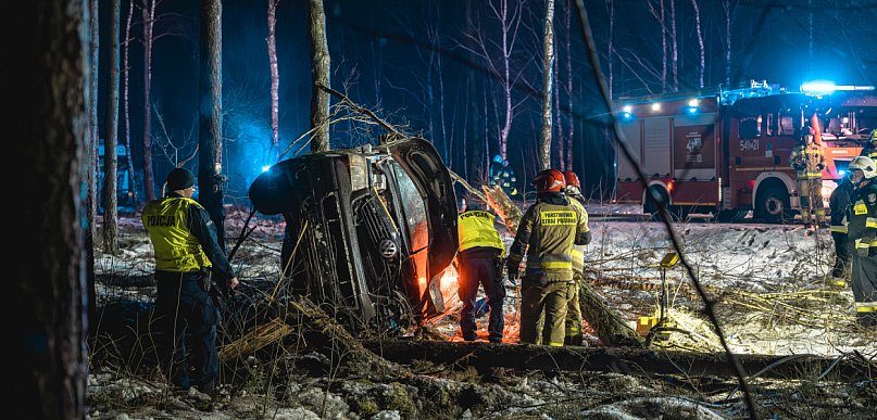 Piątek trzynastego. Tuchola - Świecie. Wypadek na DW240 koło Lubiewic / ZDJĘCIA