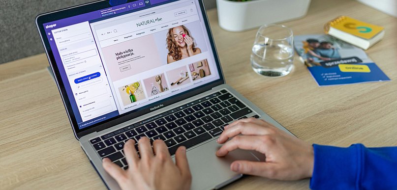 Zrobić więcej, pracując krócej. Jak automatyczne akcje odciążają zespół obsługi...