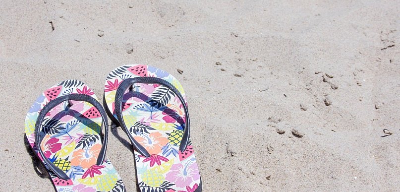 Sandały robocze i ochronne — czy spełniają normy BHP i kiedy wystarczą zamiast but