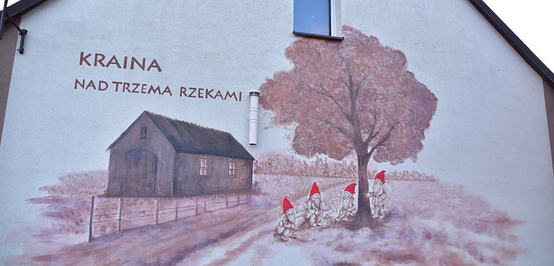 Przyrowa ma swój mural z kraśniętami
