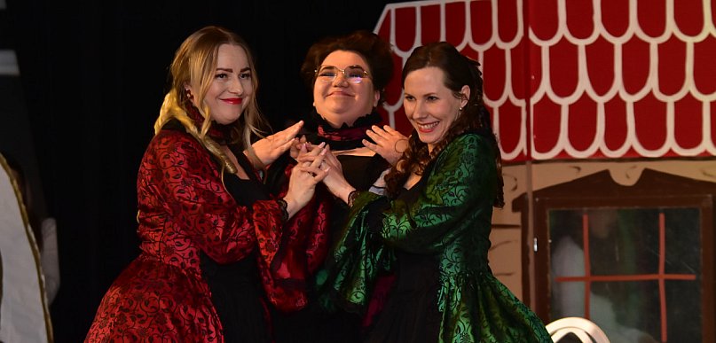 DAŁY SHOW! Tuchola: "Kopciuszek" w wykonaniu nauczycielek z naszych przedszkoli