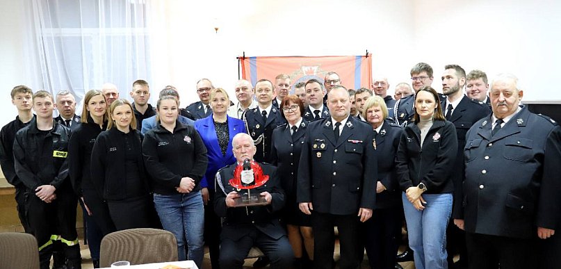 Sucha: Zmiana naczelnika po... 43 latach! Syn przejmie ważną rolę w jednostce