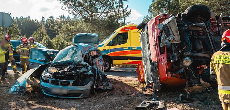 NOWE INFORMACJE: Poważny wypadek na drodze Tuchola – Tleń