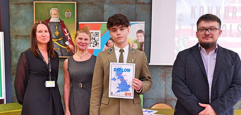 Językiem angielskim posługują się tak samo dobrze jak polskim. A może i... lepiej?