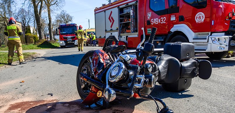 Sobota, Kęsowo. Niebezpieczne zdarzenie z udziałem motocyklisty i kierowcy auta