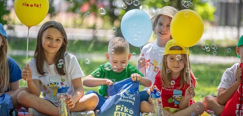 Kwiecień to ostatni moment na tańszą rezerwację półkolonii letnich dla dzieci. Mam