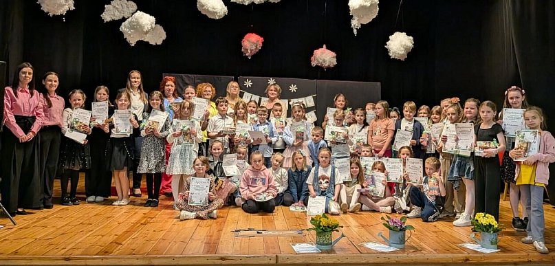 "Wiosenne recytowanie" pochłonęło B-CKiP Gminy Lubiewo