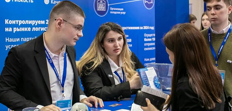 Ukryte koszty udziału w targach – jak dobrze zaplanować budżet i uniknąć niespo...