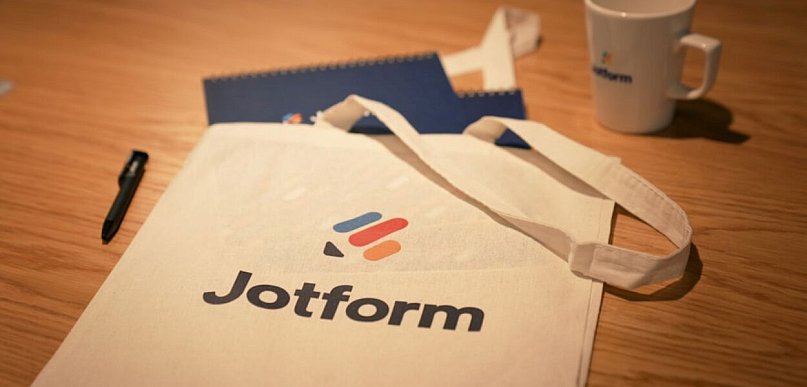 Na co zwrócić uwagę, zamawiając torby reklamowe? Druk online