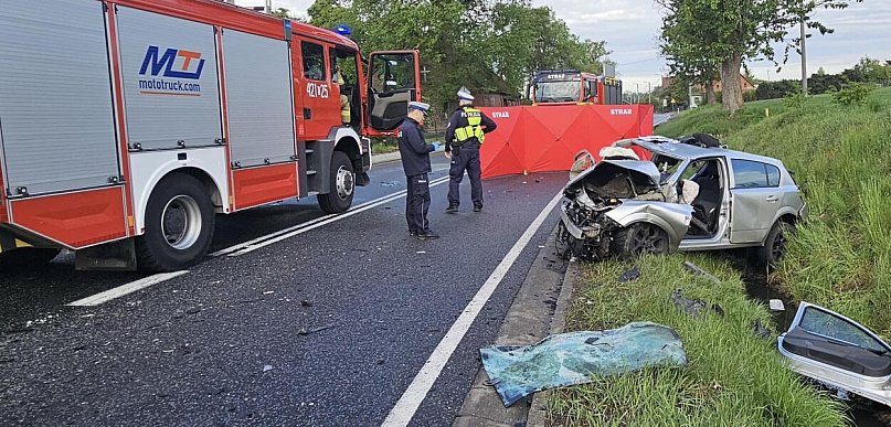 Mieszkaniec Tucholi i pasażerka zginęli w wypadku na DK22