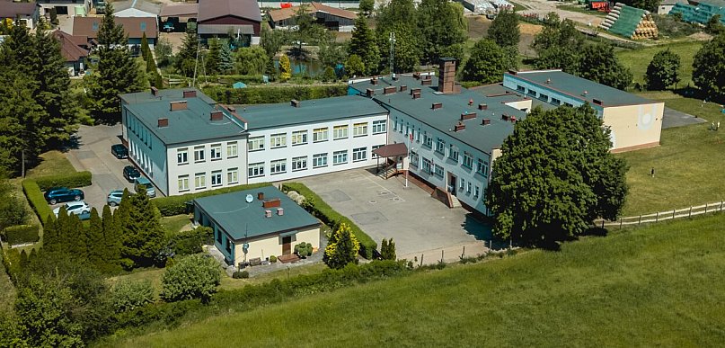 Gm. Tuchola: Co z budynkami po likwidacji szkół w Kiełpinie i Stobnie?