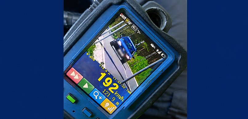 192 km trasą Tuchola - Tleń. Stracił prawo jazdy w Łosinach