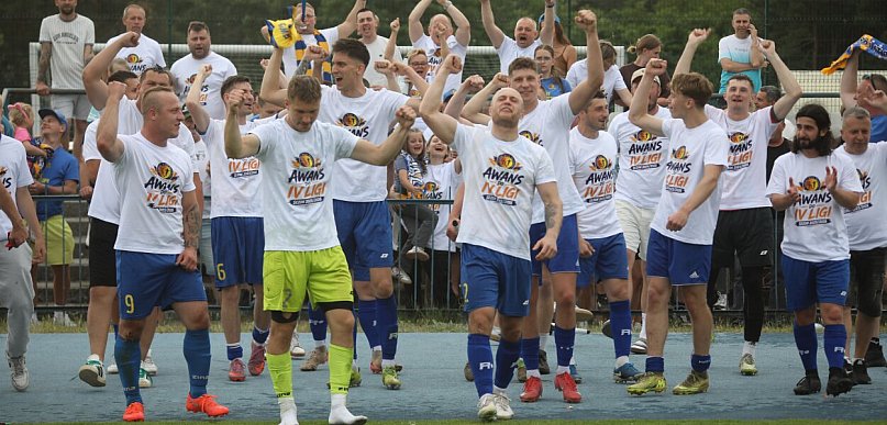 Wielki, historyczny awans Rawysa CEO - IV liga wita! Fordon zawojowany