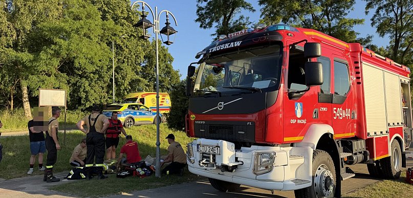 Tuchola. Wyciągnęli 16-latka z Głęboczka, miał 0,8 promila INFO, ZDJĘCIA, FILM