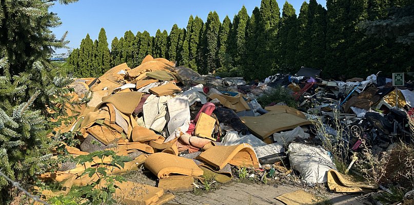 Centrum Cekcyna. Prawie 300 tys. zł za wywiezienie cudzych odpadów... - 24159