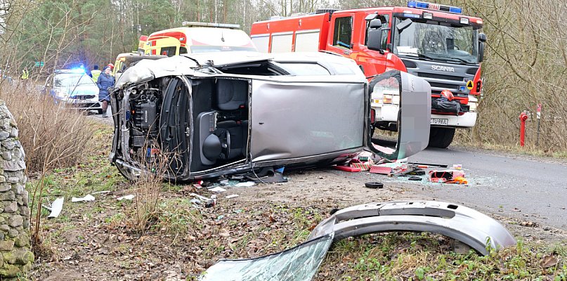 26 grudnia. Wypadek koło Tucholi w obrębie mostu w Plaskoszu. Dwie osoby... - 25411