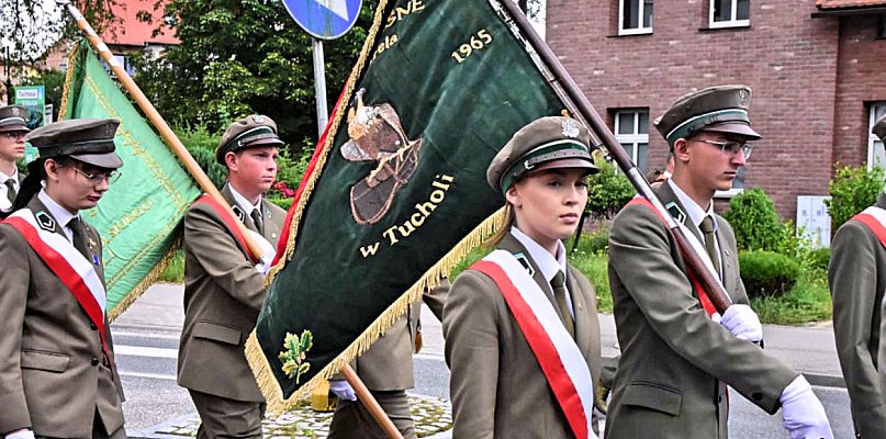 Technikum Leśne ponownie Złota Szkołą! A jak w rankingu wypadły.. - 25759
