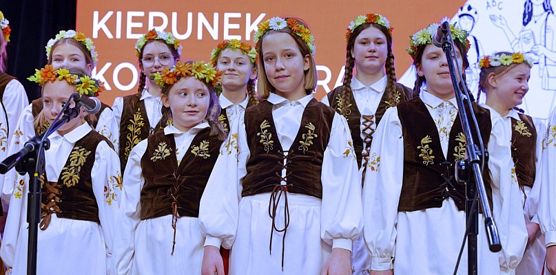 Ministerstwo i kuratorium w Tucholi. Zapowiadają reformę oświaty