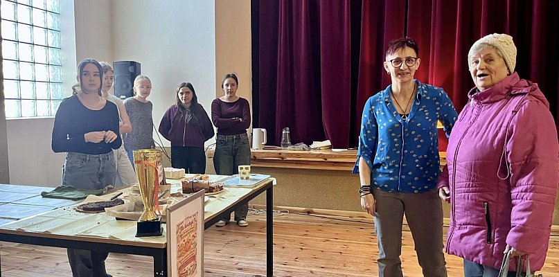 Odwiedź kawiarenkę Bysławskich Mażoretek! Zbierają na wakacyjny wyjazd