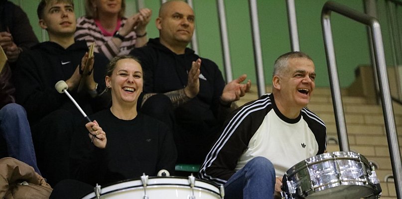 Tucholska Liga Siatkówki na półmetku! FOT