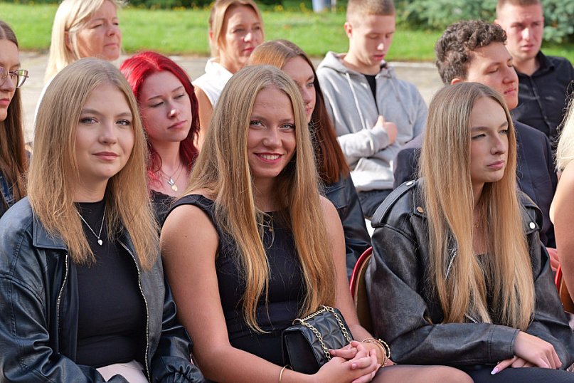 Nowodworek i klasa mundurowa - rok szkolny