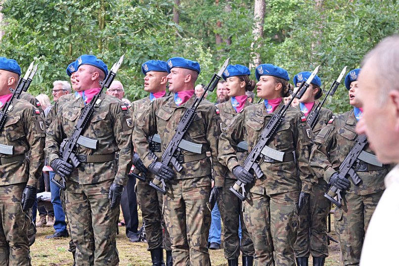 Tuchola. Uroczystości w Rudzkim Moście z udziałem Wojska